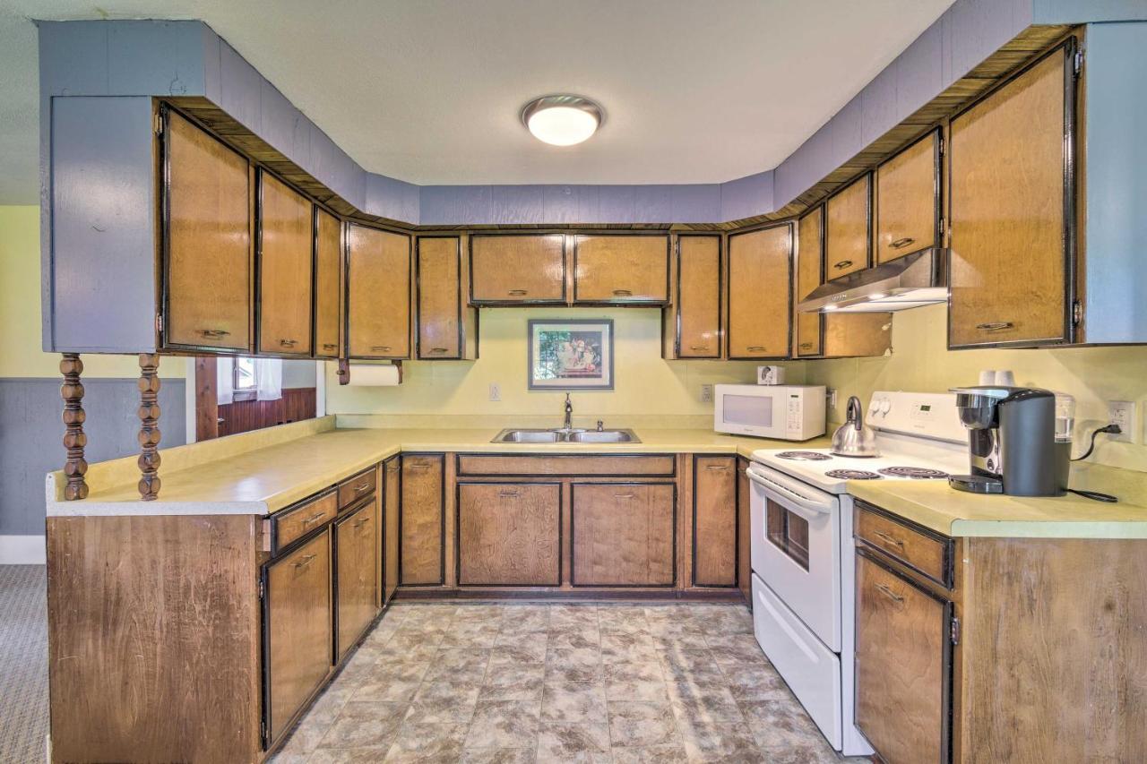 Charming Stanley Home With Yard, 7 Mi To Seneca Lake Geneva Eksteriør bilde